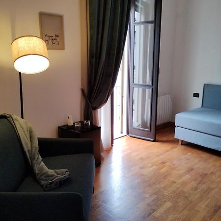Palazzo Cusani Charming Rooms Vercelli Esterno foto