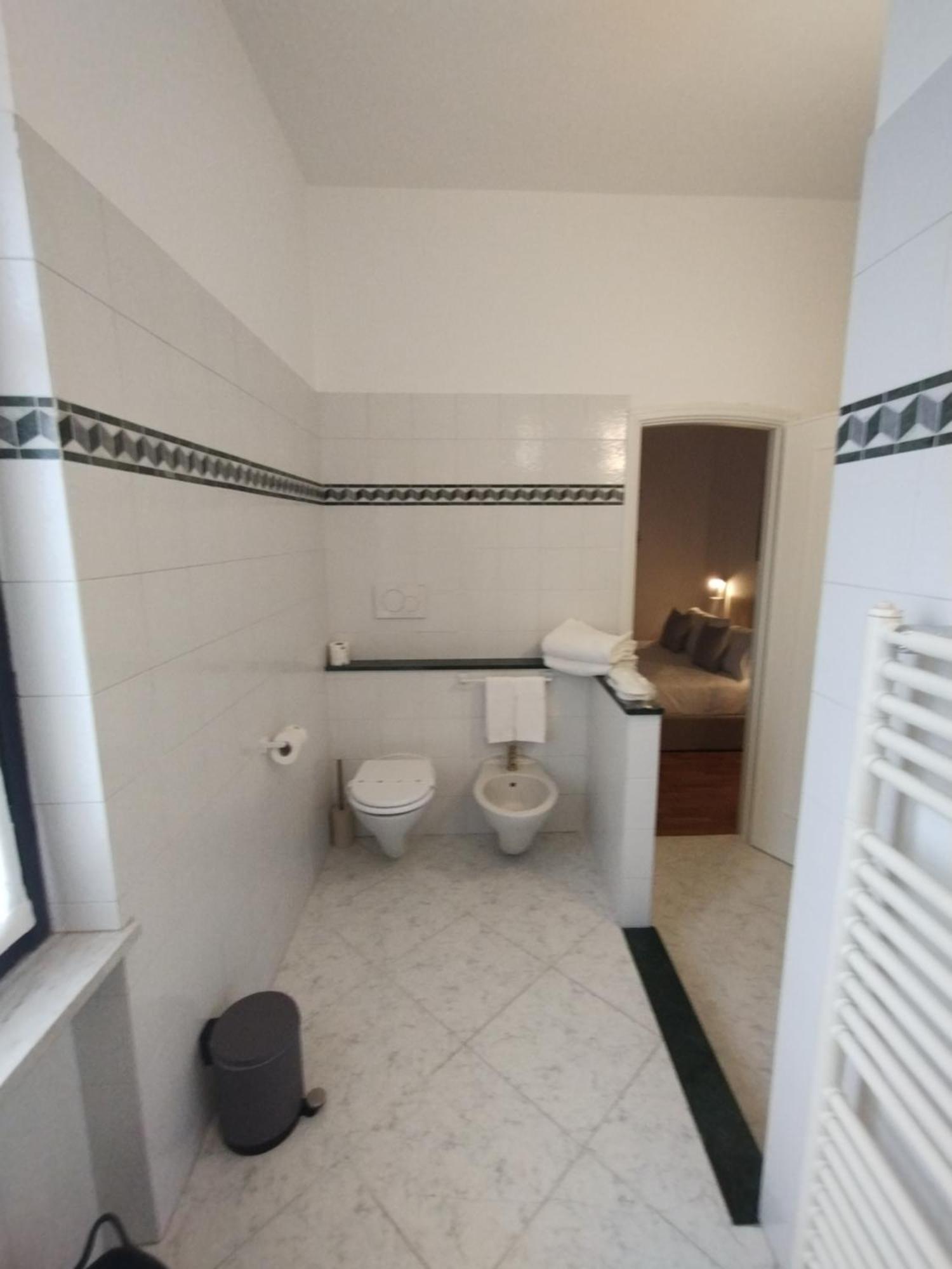 Palazzo Cusani Charming Rooms Vercelli Esterno foto